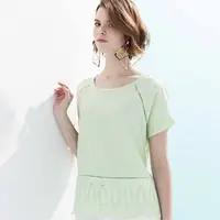 在飛比找松果購物優惠-【輕熟女 中尺碼】造型緹花衣襬 棉麻 短袖上衣(蘋果綠 /水