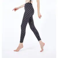 在飛比找ETMall東森購物網優惠-Black and white polka-dot prin