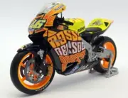 Minichamps 1/12 Scale 122 037196 Honda RC211V Rossi Valencia 2003 Austin Powers
