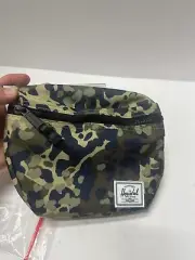 Herschel Supply Company Settlement hip pack Terrain Camo 11409-06091-OS