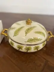 BRAND NEW Porcelain enamel cookware 10 in covered Buffet server w/LID Palm Grove