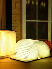 在飛比找松果購物優惠-書本造型充電小夜燈多色可選LED燈具創意摺疊書本燈 (6.6