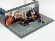Red Bull F1 RB16B 33 Max Verstappen Abu Dhabi GP 2021 World Champion 1:43 Spark