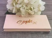 Soph x Revolution Make up- Super Spice 18 Pan Eyeshadow Palette