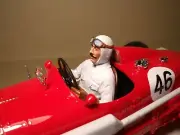1/18 FIGURE TIM BIRKIN DRIVING VROOM PAINTED FOR BENTLEY MINICHAMPS TSM