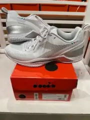 Women’s Size 11 Blushield Torneo AG White Tennis Shoes New in Box C6180