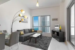 Maison Prive - 1 Bedroom Apartment in Bay Central