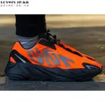 【日韓連線】ADIDAS YEEZY 700 MNVN ORANGE 黑橘 反光 時尚百搭運動鞋FV3258