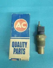 NOS 62- 66 CHEVELLE IMPALA CHEVY II WATER TEMP THERMO SWITCH 6402186 TEMPERATURE