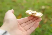 在飛比找Yahoo!奇摩拍賣優惠-搭配鉻鋼軸承陶瓷軸承材質 Fidget Spinner 指尖