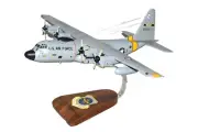 USAF Lockheed Martin C-130C Hercules MAC Rescue Desk Top Model 1/72 SC Airplane
