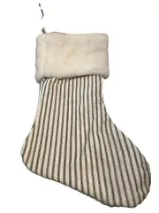 christmas stockings creme and brown stripes with white fur trim 20 in