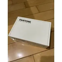 在飛比找蝦皮購物優惠-PANTONE  UNIVERSE 色票硬殼包 寶藍/綠色