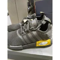 在飛比找蝦皮購物優惠-全新 正品愛迪達 NMD R1黑金 男鞋