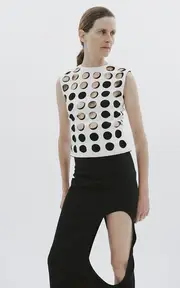 [A.W.A.K.E. MODE] Top With Layered Holes
