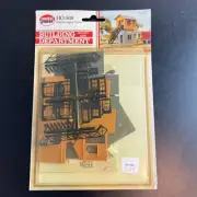 Model Power New On Card Hillside Signal Tower HO 568 1:87 Train