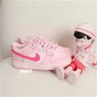 在飛比找蝦皮購物優惠-NIKE DUNK Low “Triple Pink" 粉色