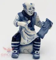 Porcelain Gzhel Figurine Geppetto carving Pinocchio папа Карло вырезает Буратино