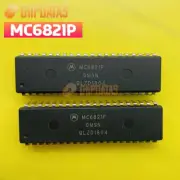 8PCS New Motorola MC6821P DIP-40 Peripheral Interface Adapter