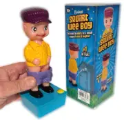SQUIRTING WEE BOY BAR SQUIRTER Pull Pant Down Pee Joke Squirt Water Gag Gift Toy