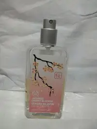 在飛比找Yahoo!奇摩拍賣優惠-the body shop美體小舖日本櫻花淡雅香水50ml