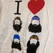 Duck Dynasty T Shirt Women’s I Love Willie Jase Phil Si Robertson Small Heart Re