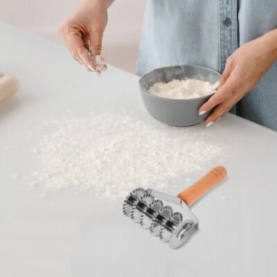 Wooden-handled Face Cutter Travel Noodle Maker Baker's Lattice Pie Dough Wheel
