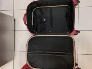 22吋+26吋二手行李箱 裡面空間超大～台中可以自取（兩個一起帶比較優惠）