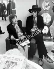 Mick Jagger And Keith Richards Candid With Newspaper REPRINT RP #8778