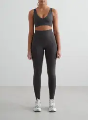 [AIM'N AU] Shadow Grey Shape Seamless Tights & Deep Cut Bra Set