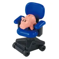 在飛比找momo購物網優惠-【TOMICA】迪士尼小汽車 玩具總動員 火腿豬&安迪椅子