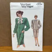 Vogue Sewing Pattern 9737 UNCUT size 8,10,12 Misses dress