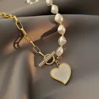 在飛比找樂天市場購物網優惠-愛心珍珠項鏈女輕奢小眾設計感金屬拼接鎖骨鏈氣質高級頸鏈毛衣鏈