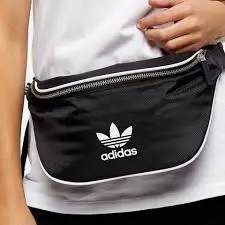 KUMO SHOES-現貨ADIDAS PER WAISTBAG 黑白 三葉草 尼龍 腰包 側背包 隨身 小包 CW0609