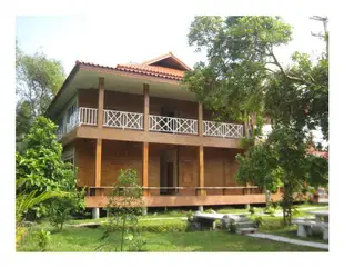 班蘇安安法萬度假村Baansuan Amphawan Resort