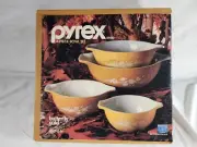 EST - NEW Vintage Pyrex Butterfly Gold 4 Piece Mixing Bowl Set 440-4-N SEALED