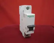 Schneider M9F22101 (MG24425) Circuit Breaker Multi 9-C60 UL1077-MCB-1P-1A-C