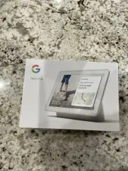 Google Nest Hub (GA00516-CA) with Google Assistant and 7 Screen - Chalk