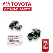 01 - 03 TOYOTA PRIUS HEAD LIGHT HEADLAMP MOUNTING BRACKET QTY 1 OEM NEW (for: Toyota)