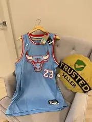 Size XL Michael Jordan Chicago Bulls Nba Swingman Jersey Blue