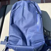 HYDRO FLASK Journey Hydration backpack, 20 liter Series, Cobalt S/m $200 READ