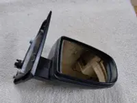 在飛比找Yahoo!奇摩拍賣優惠-BMW E70 X5 原廠 電動 電折 後照鏡 後視鏡 單邊