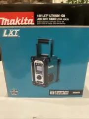 Makita Job Site Radio XRM05