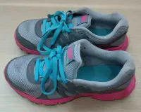 在飛比找Yahoo!奇摩拍賣優惠-NIKE 正品 公司貨 慢跑鞋 多功能運動鞋 休閒鞋 球鞋 