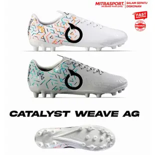 新款 Catalyst Weave AG 足球鞋