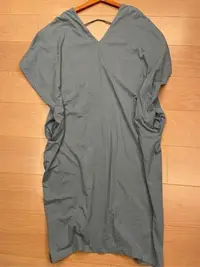 在飛比找Yahoo!奇摩拍賣優惠-專櫃 IROO 孔雀藍綠色 棉質洋裝
