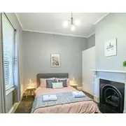 Darling St - Charming Cbd Abode, Pet Friendly