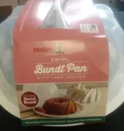 Nordic Ware 2-Piece Formed Bundt Pan And Bundt Keeper -Swirl silver