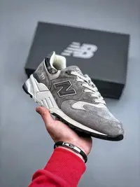 在飛比找Yahoo!奇摩拍賣優惠-新百倫New Balance 999 NB999男女休閑運動