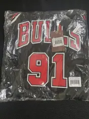 New Chicago Bulls 1997 Dennis Rodman Mitchell & Ness Swingman Jersey Sz M